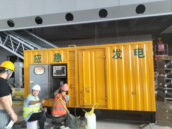 巴宜怎样判断空气滤清器是否需要更换？